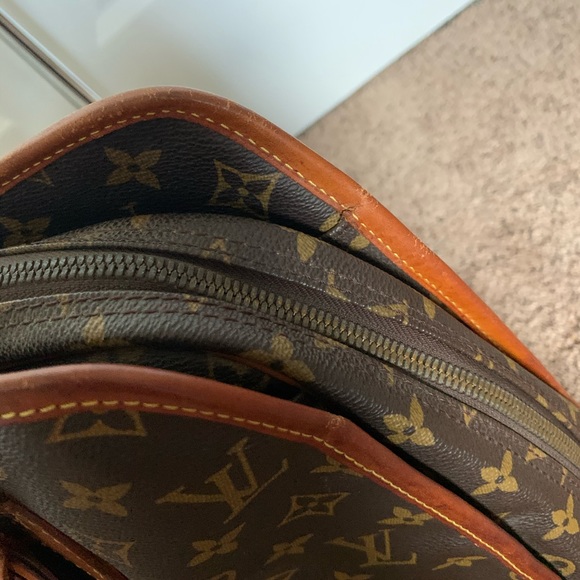 LV Rivoli briefcase bag - Picture 4 of 11